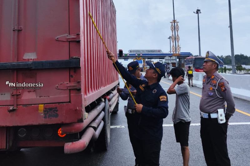 Operasi ODOL di Tol Pekanbaru-Dumai, Ditlantas Polda Riau Tilang 76 Kendaraan Pelanggar