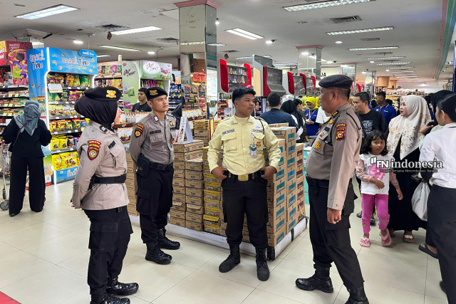 Subsatgas Obvit Polda Riau Patroli ke Pusat Perbelanjaan dan Pasar Ramadhan
