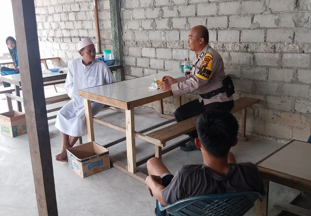 Jaga Suasana Tahapan Pilkada, Personil Polsek Pujud Sampaikan Pesan Cooling System