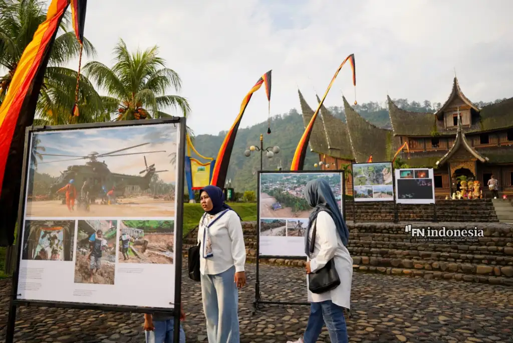 Wabup Tanah Datar Buka Pameran Foto Jurnalistik "Prahara Pulau Emas" Ajak Jaga Lingkungan dari Pelajaran Bencana