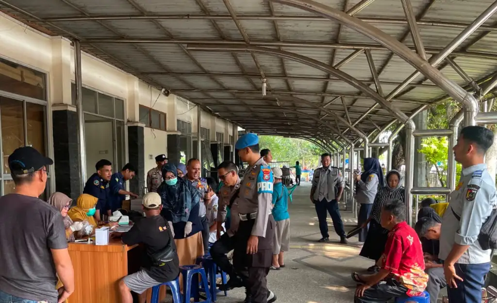 Polsek Kawasan Pelabuhan Jalankan Program JALUR, Hadirkan Pelayanan Kesehatan Gratis dan Cegah Tindak Pidana Perairan