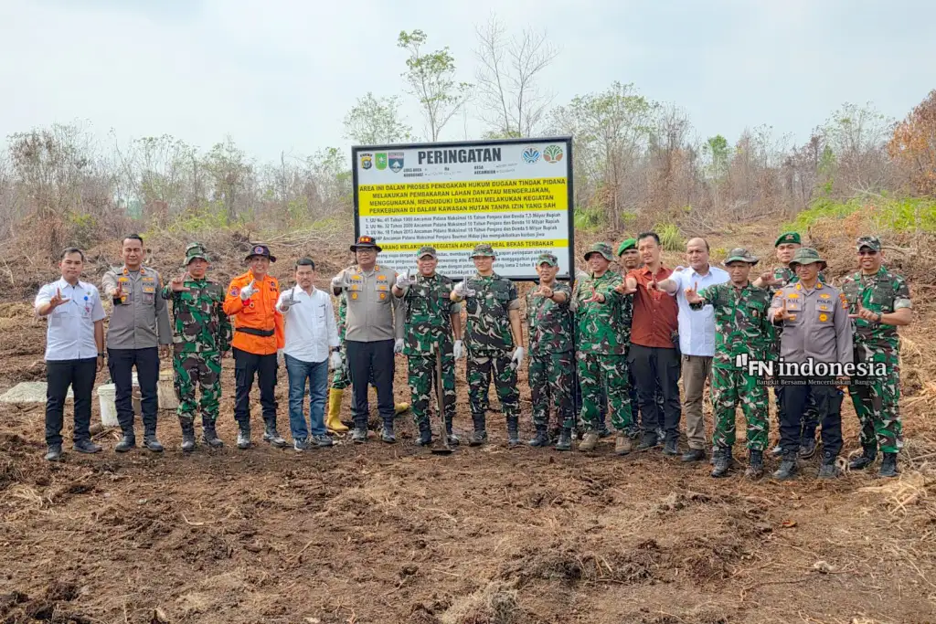 Pasca Karhutla Rimbo Panjang, Polres Kampar Pasang Plang Larangan Aktivitas di Lahan Bekas Terbakar