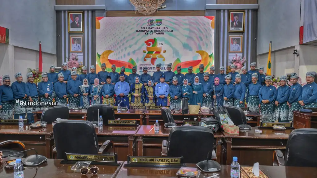 Paripurna HUT ke-27 Rohul, DPRD Tekankan Persatuan dan Perjuangan Membangun Daerah