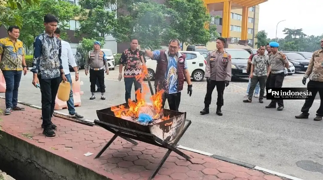 Polda Riau Musnahkan Barang Bukti Narkoba Senilai Rp5,8 Miliar, 17 Tersangka dari 12 Kasus